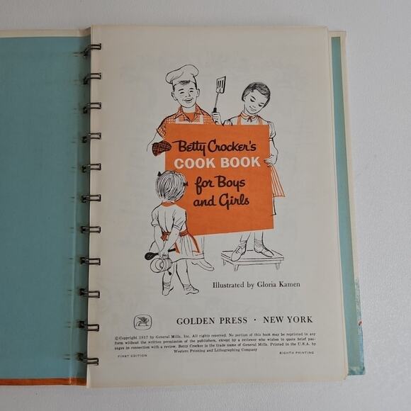 Vintage "Betty Crocker's Cook Book for Boys and Girls" 1957 Golden Press - Picture 2 of 6